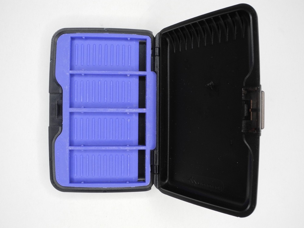 Microtech Carrying Case For 4x Sony Memory Stick Cards (Original Larger Version)