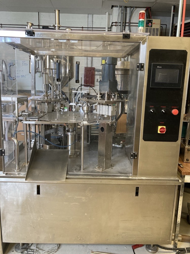 Fully Automatic Spout Pouch Filling And Capping Machine