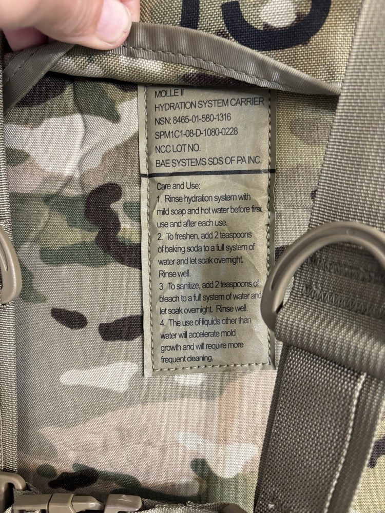 US Army Issues Molle 11 Hydration System Carrier - New