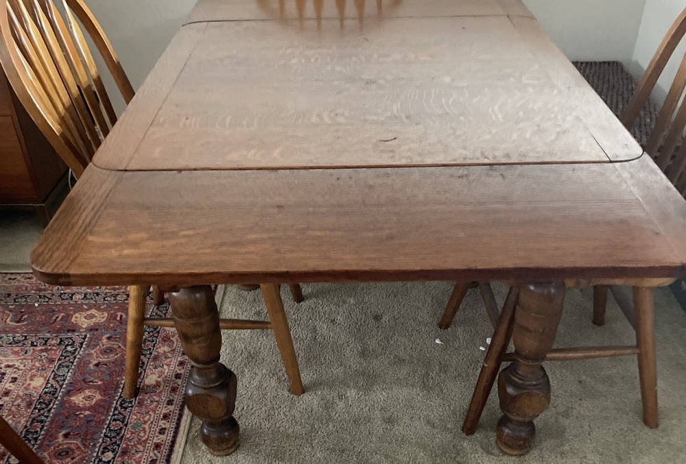 Vintage Solid Oak Dining Rectangle 59.25” Table. 4 Arrowback Chairs. Made Taiwan