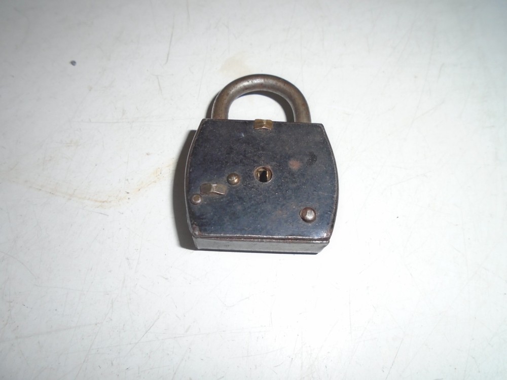 Vintage Terror Yale Padlock Pad Lock Mini No Key!