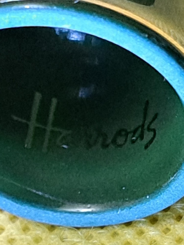 Various Lot Of Thimbles