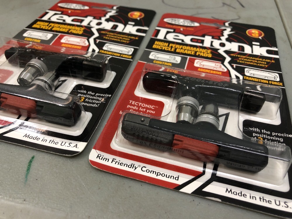 Kool Stop TECTONIC BRAKE Shoes (4)