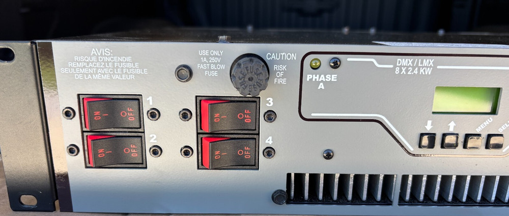 Lightronics RD-82 Lighting 8 channel Dimmer Pack