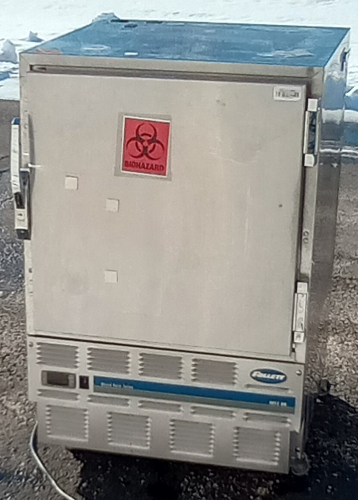 Follett Rolling Lab Fridge, Model REF5-BB.