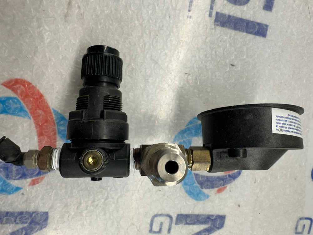 ARO 127112-300 Pneumatic Regulator 127112300