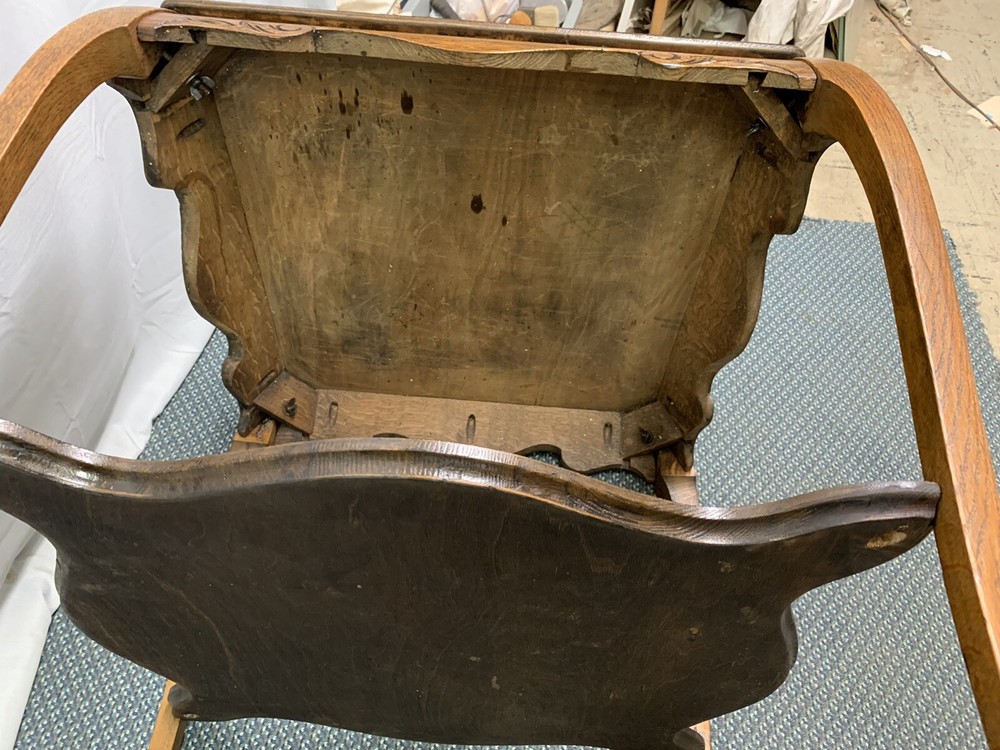 Antique Large Quartered Oak Lamp Side End Table Claw Feet