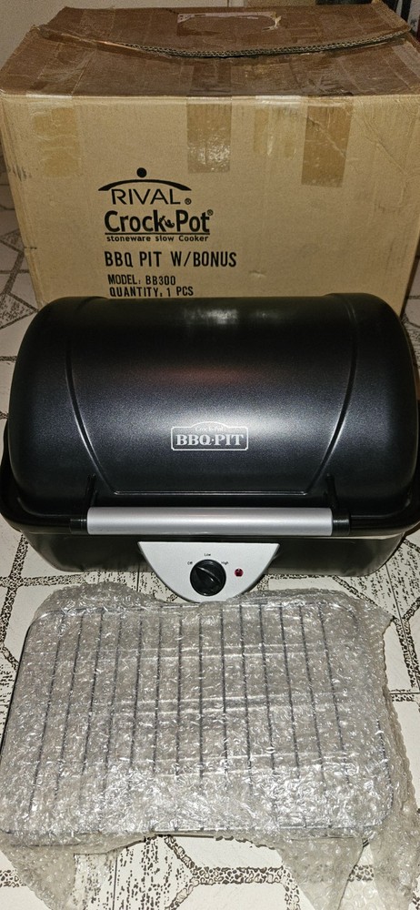 Rival Crock Pot BBQ PIT BB300 New- Open Box