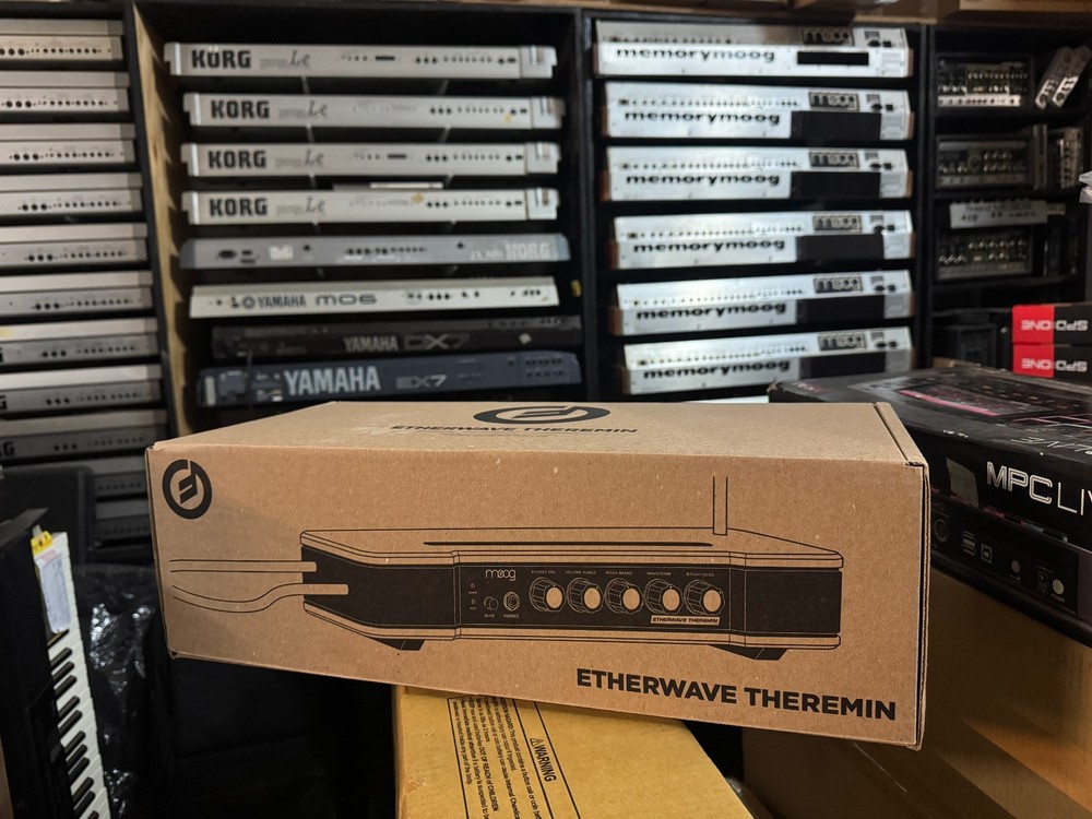 Moog Etherwave Theremin CV Gate ,New  ARMENS