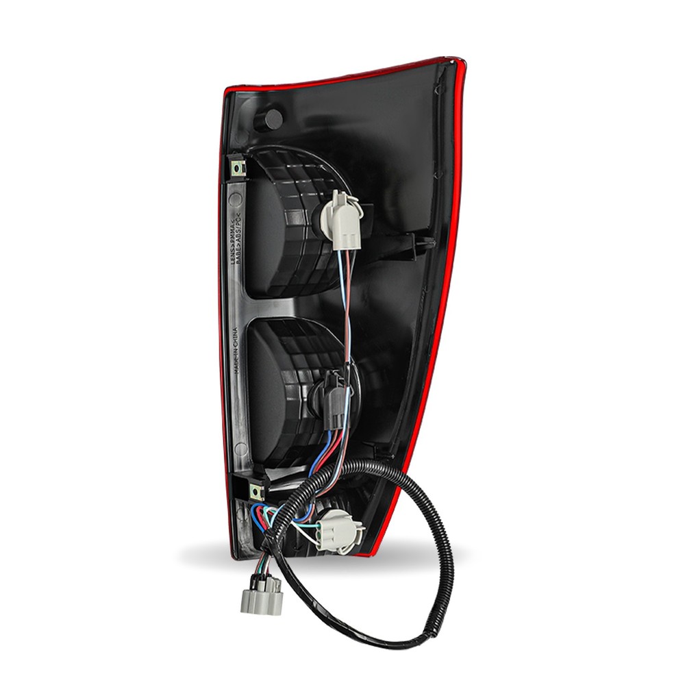 For 2002-2006 Chevy Avalanche Tail light Passenger & Driver Side Replacement