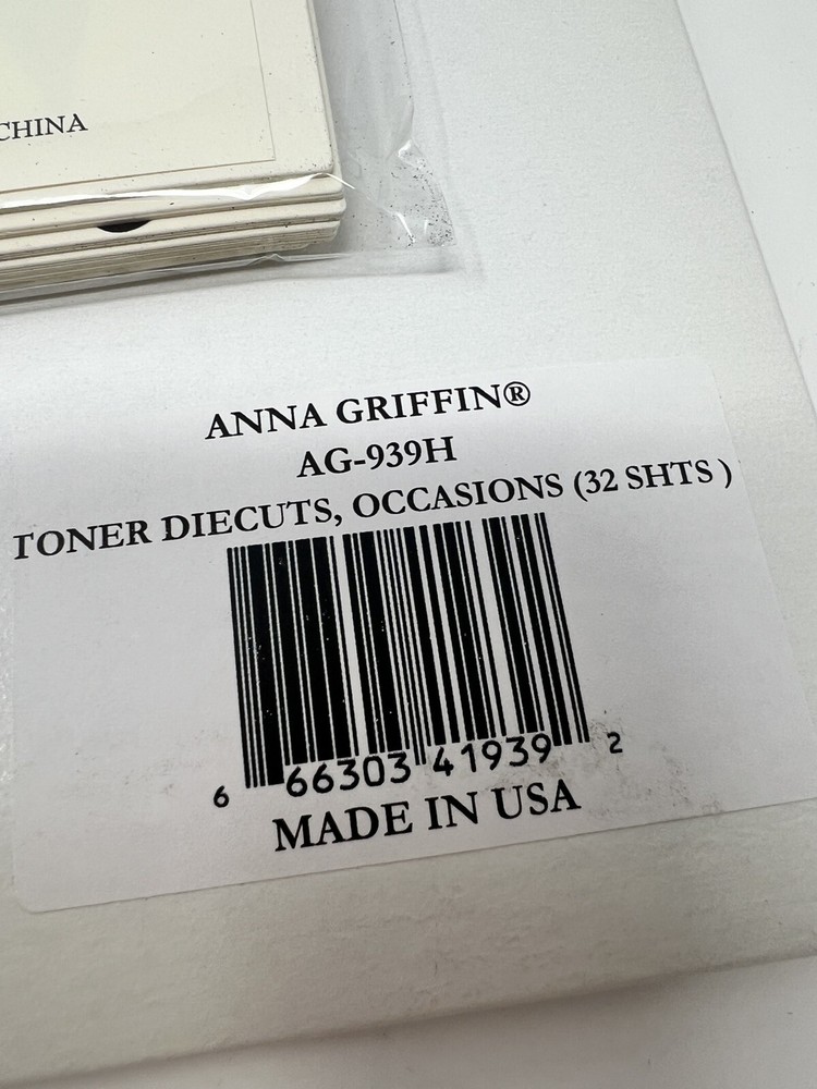 Anna Griffin Occasions Toner Die Cuts AG-939H (32 Sheets)