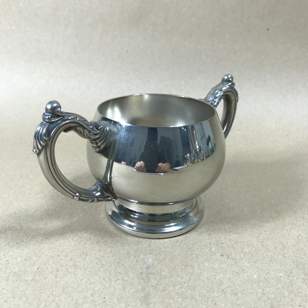 Oneida USA Silver Plate Double Handled Cup