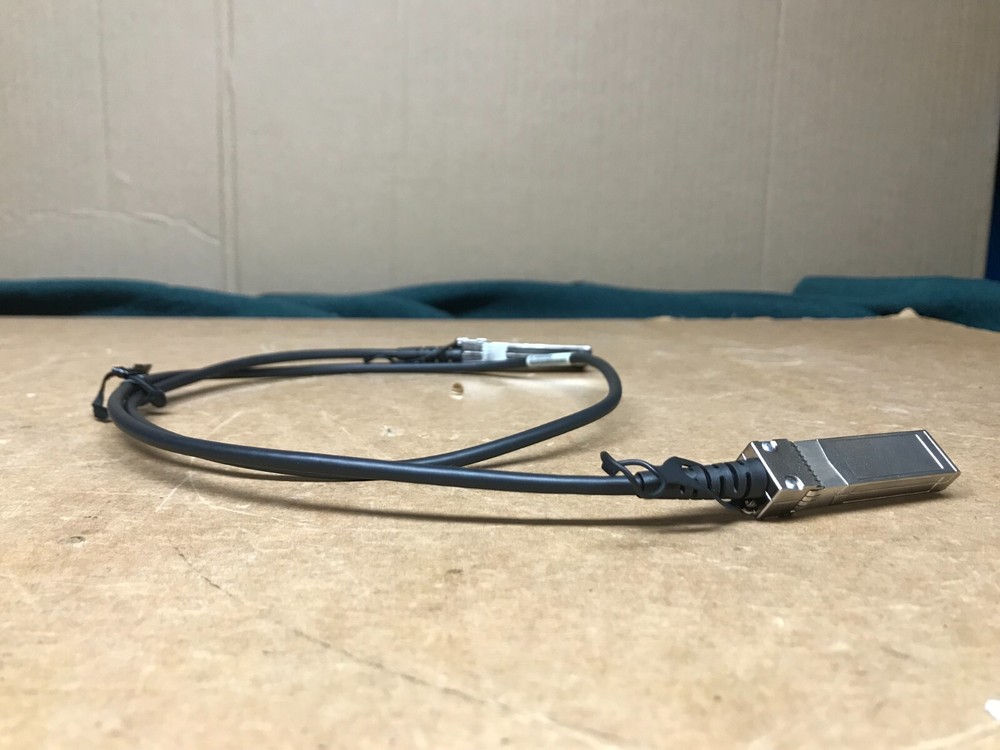 Genuine IBM 59Y1938 1M DIRECT ATTACH COPPER SFP+ CABLE