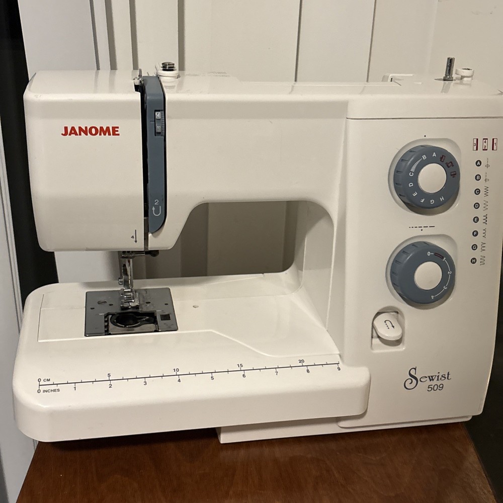 JANOME Sewist 509  Sewing Machine