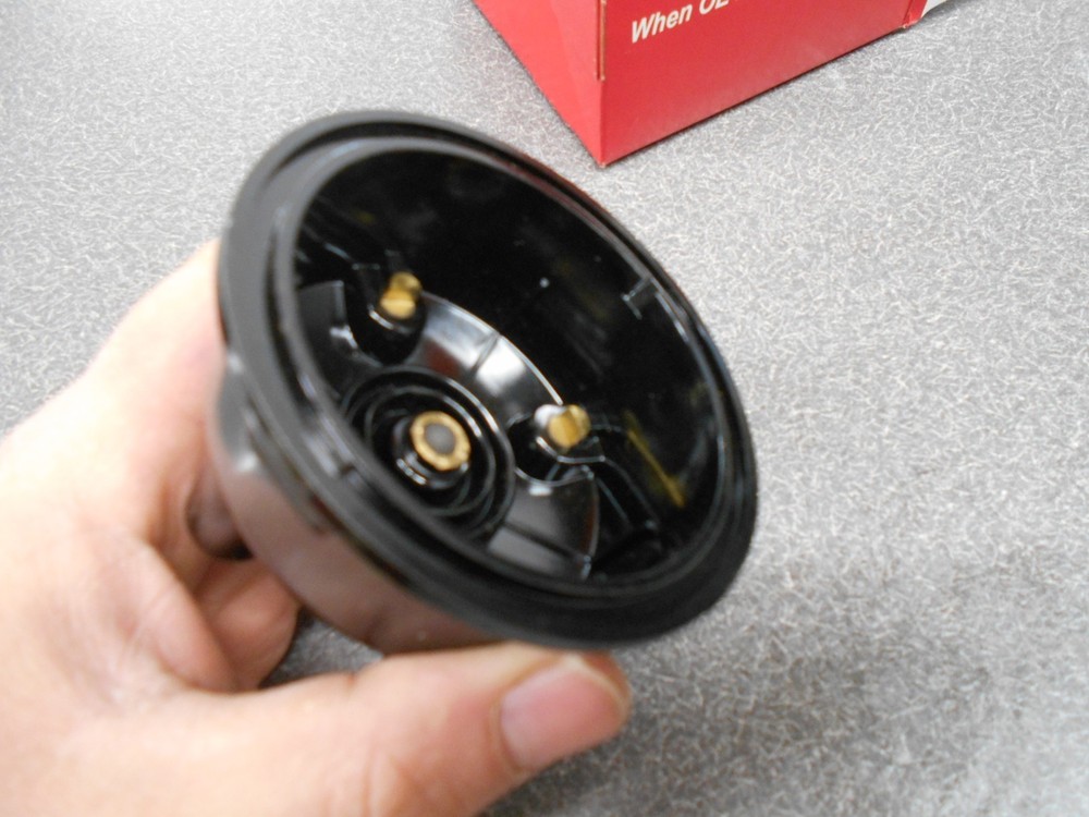 Standard AL481 Distributor Cap with Brass terminals, NOS!