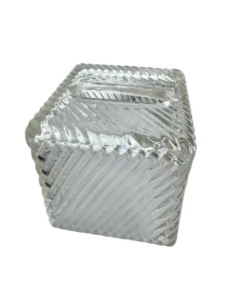 Glass Tissue Holder