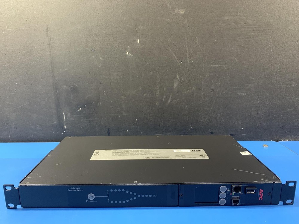 Schneider Electric APC AP4433 Rack Automatic Transfer Switch