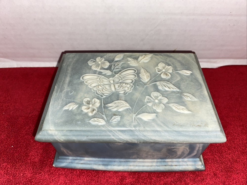Signed Stone Hinged Music Jewelry Box Samkyo