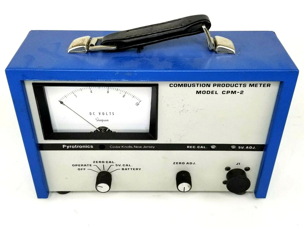 Pyrotronics Model CPM-2 Combustion Products Meter Blue DC Volts With Handle