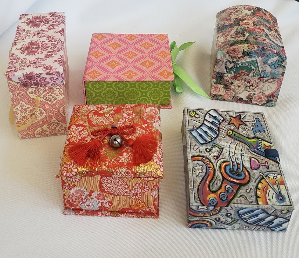 Set of 5 Small Decorative Cardboard Gift Boxes w/Lids, Various Sizes