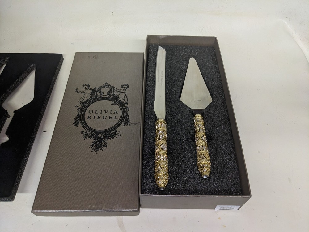 Olivia Riegel Gold Windsor Dessert Serving Set (239)