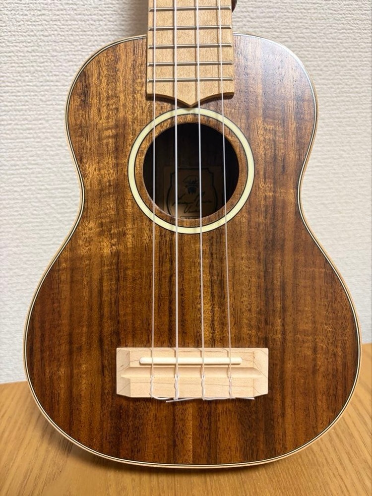 YORAM YK-100 Ukulele with tuner