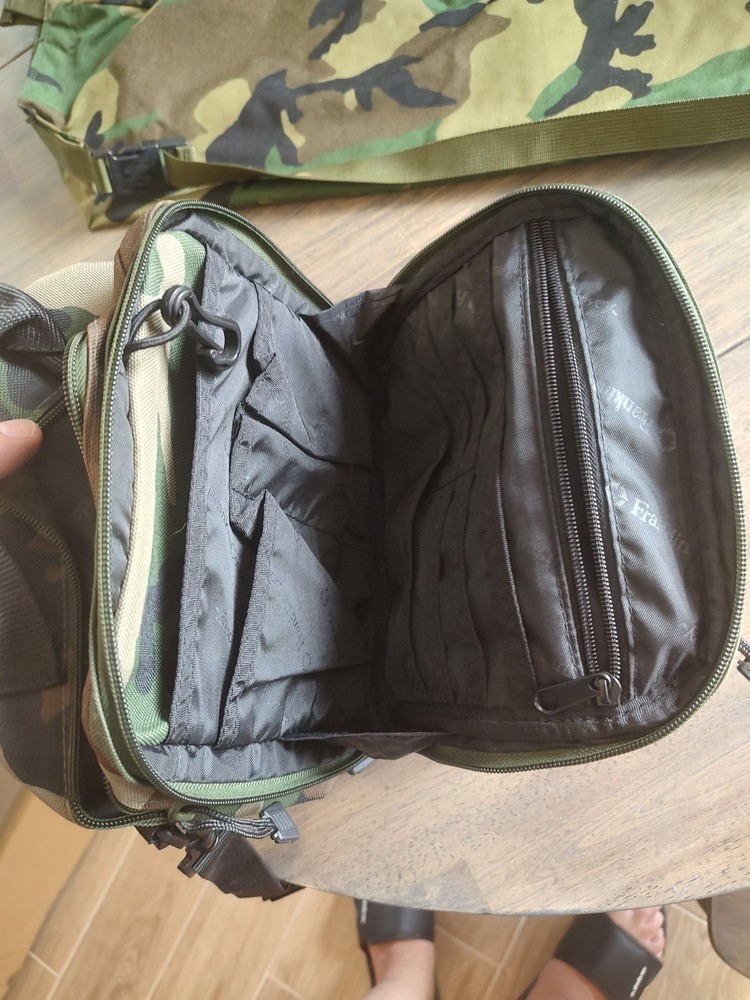 Military Camo Bags, VG