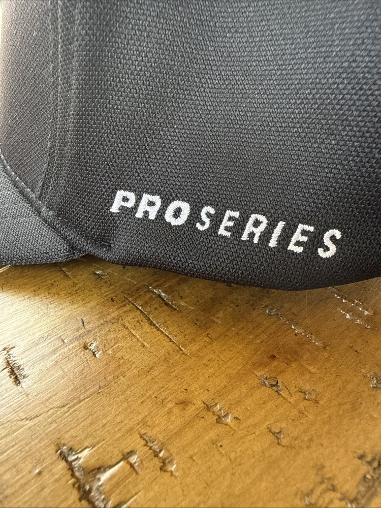 PGA Tour Pro Series Adjustable Hat Black Structured Golf Cap EUC