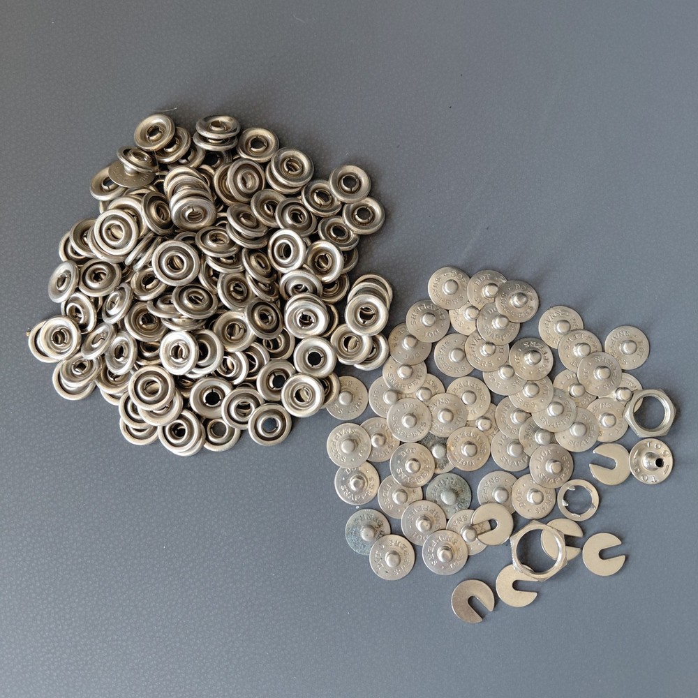 Vintage Dot Snappers