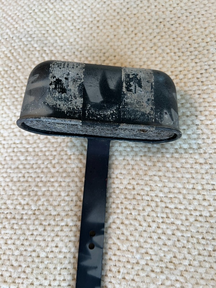 Vintage Bolt-On Quiver