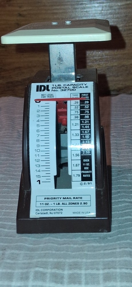 Vintage IDL Postal Scale Model 32700