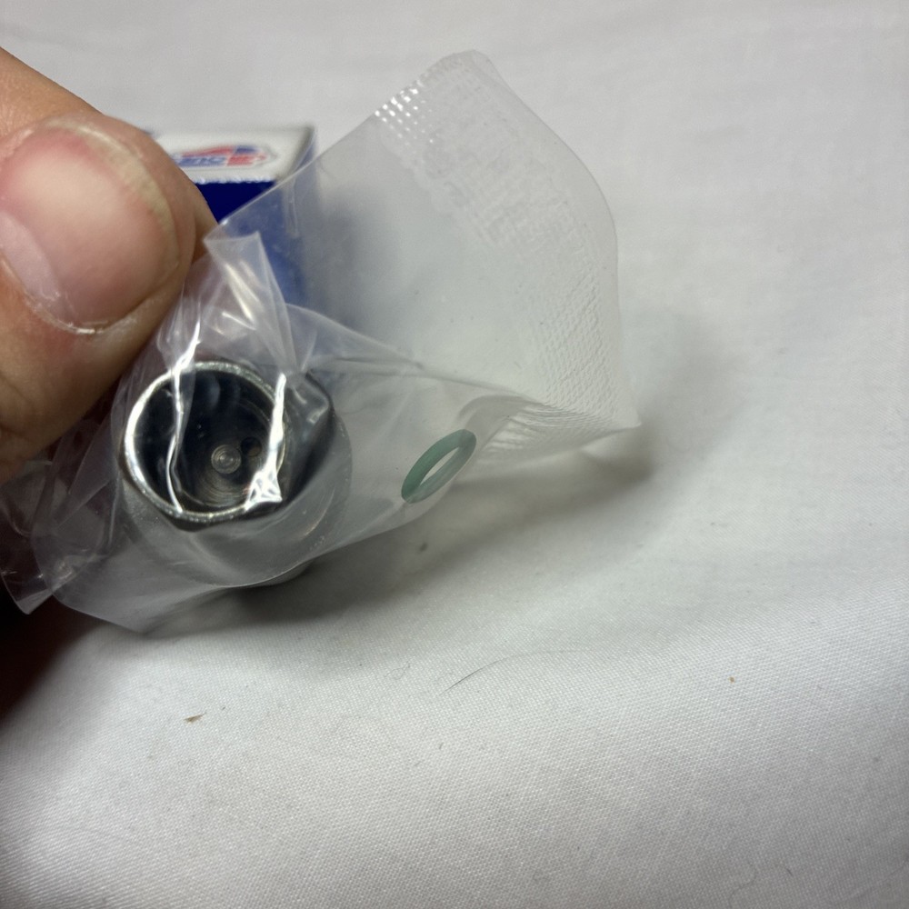 A/C Pressure Switch Carquest ACA1532