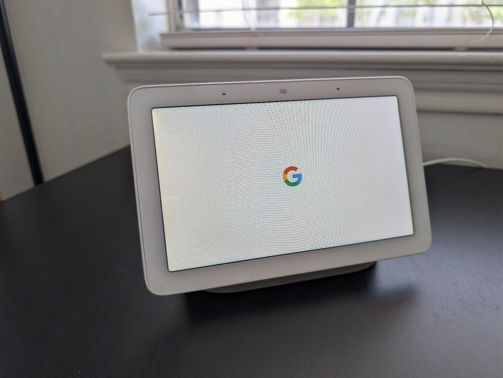 Google Nest Hub 7" Smart Display Chalk  w/ Power Adapter