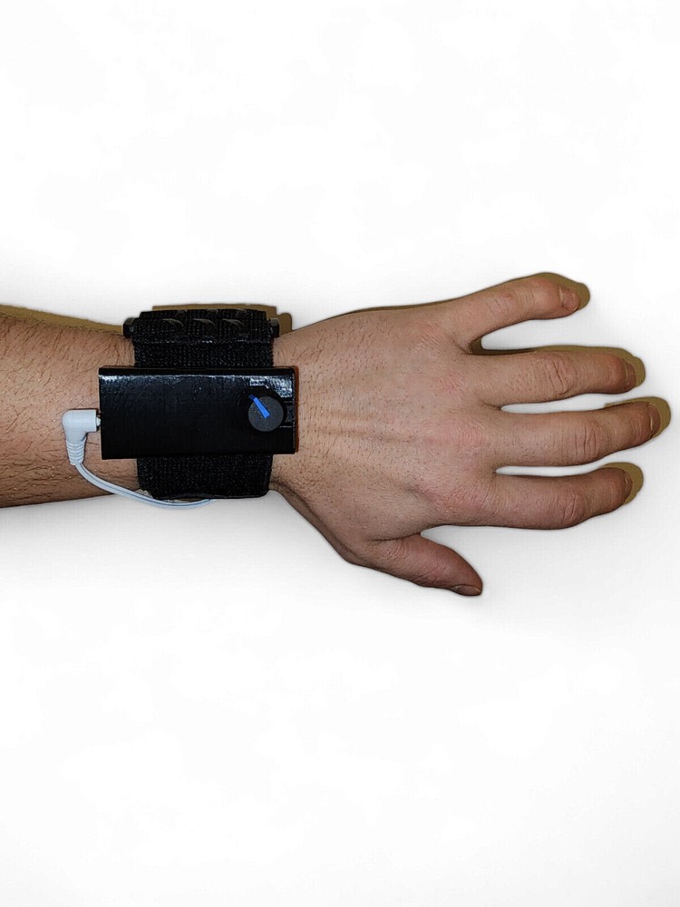 Compact Bob Beck's Device: Dual Micropulsing and Colloidal Silver Generator