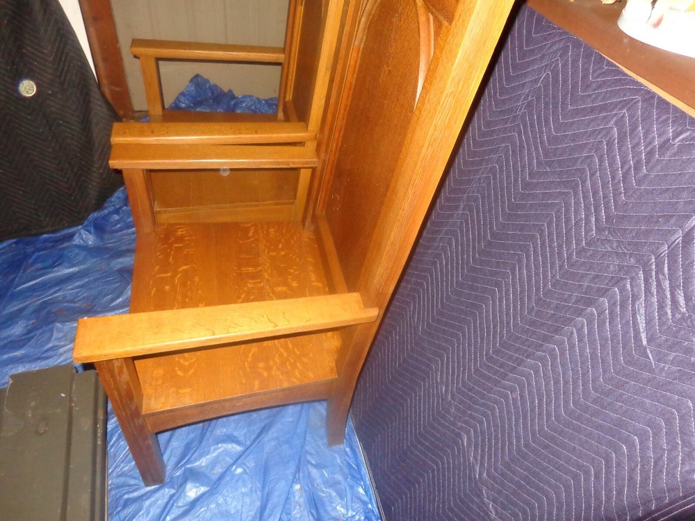 2 ANTIQUE SOLID OAK KING & QUEEN THRONE CHAIRS EXTRA LARGE BEAUTIFUL CONDITION