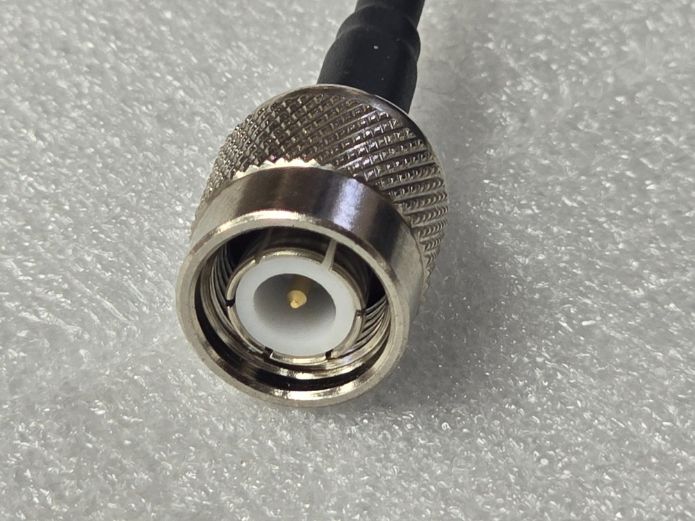 GARMIN Glareshield GPS Antenna 011-04036-00 TNC