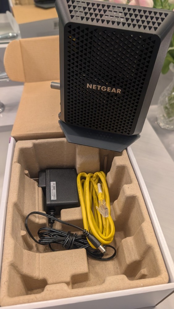 NETGEAR CM700-100NAS Cable Modem