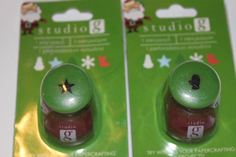 Studio g Holiday Mini Punch - Star & Mitten