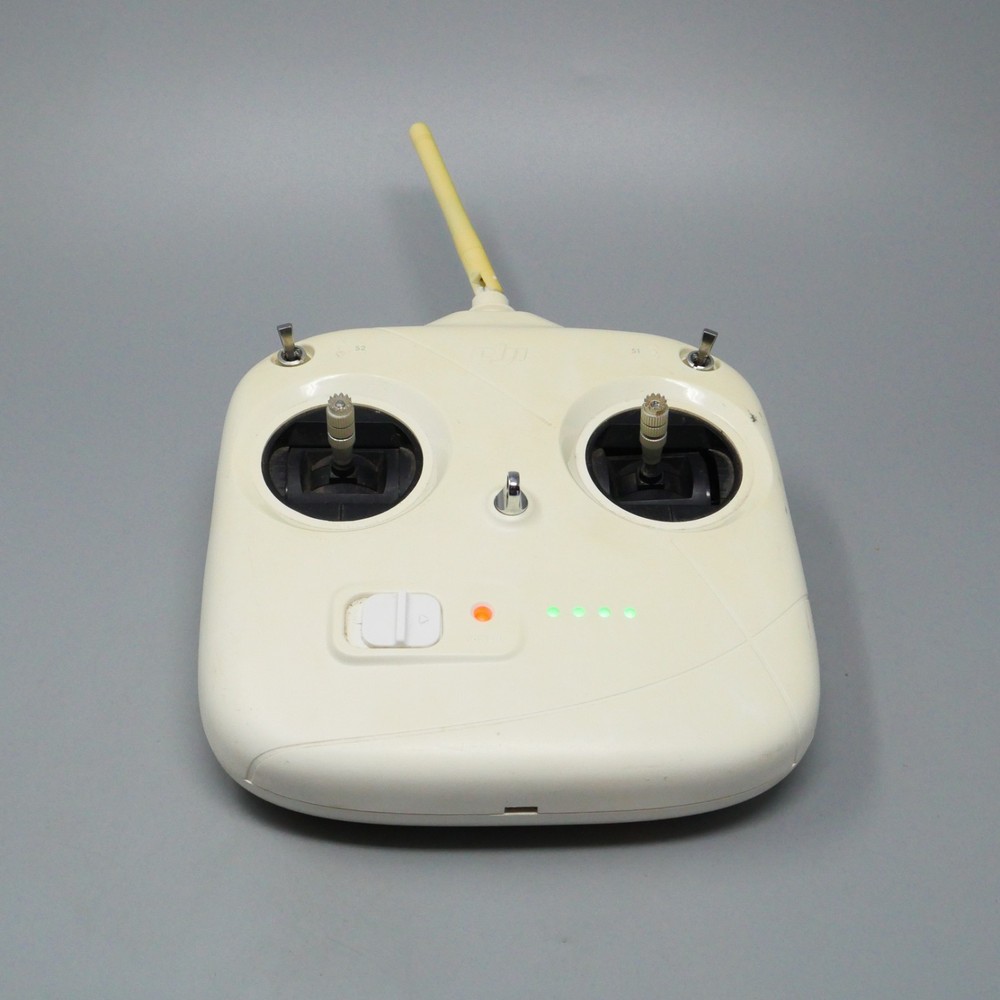DJI Phantom 3 Standard Drone Remote Control GL358WA - Needs Repair