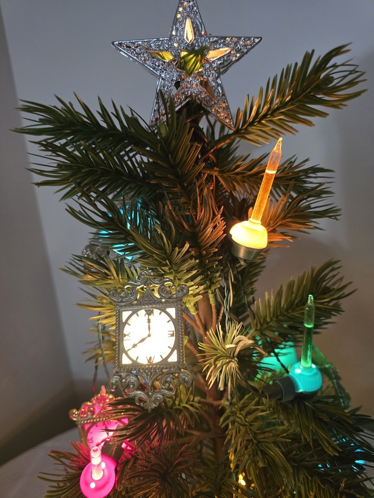 21" Artificial Christmas Tree with 3 Various light types