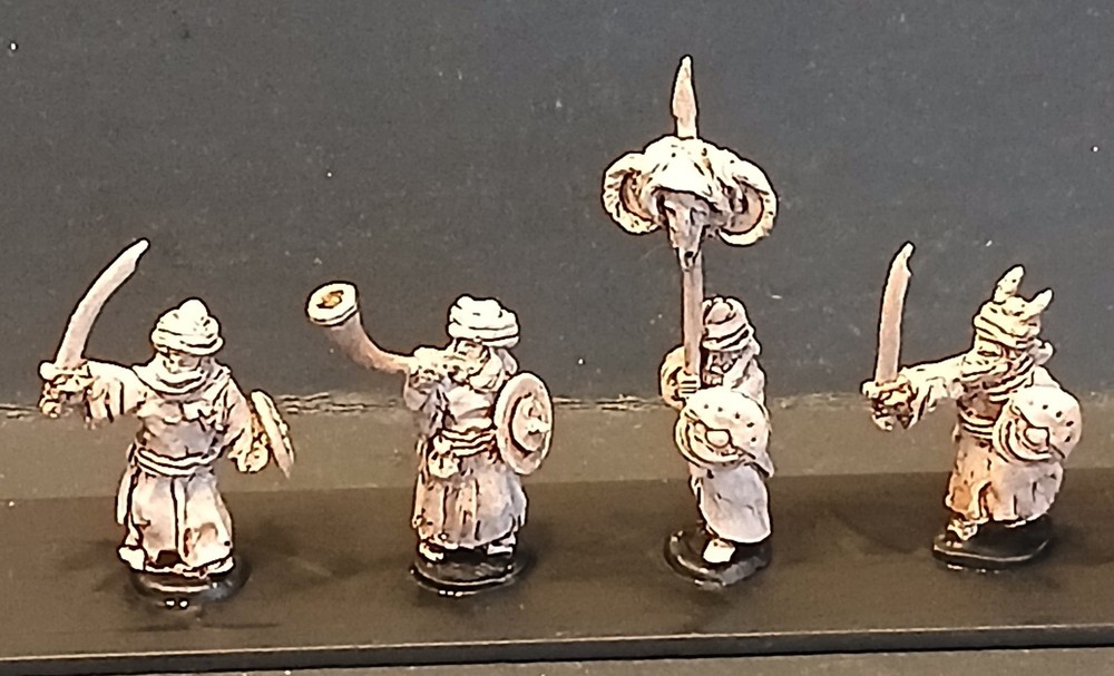 15mm Fantasy Apocalypsian Command (4 figures)