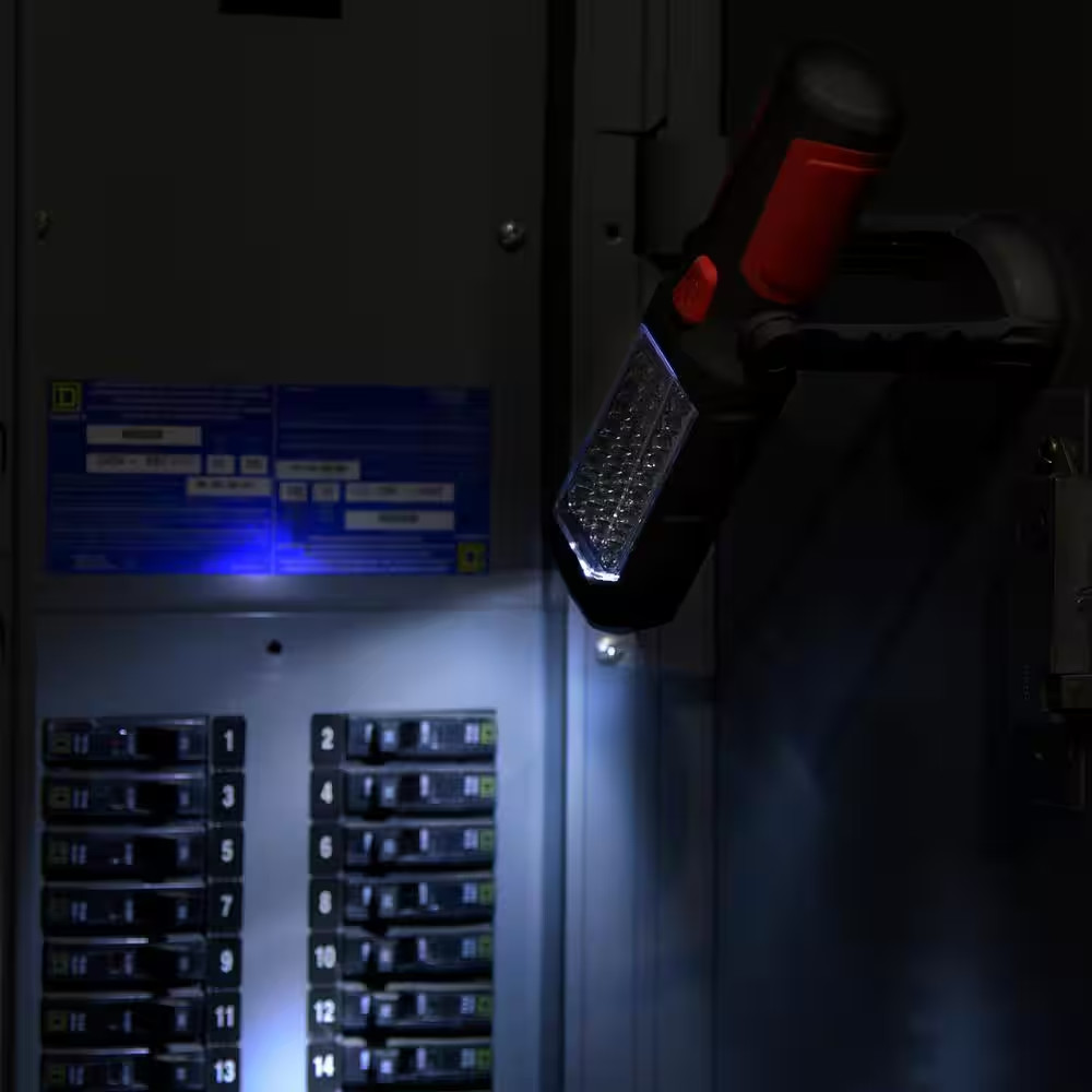 200 Lumen 37 LED Worklight Flashlight