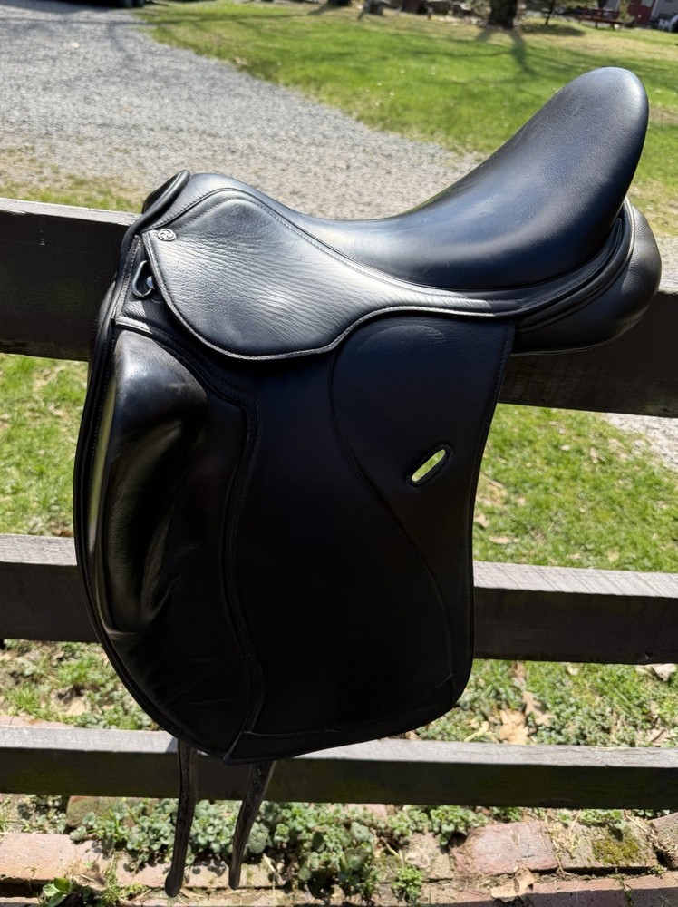 Cavaletti Monoflap Dressage Saddle