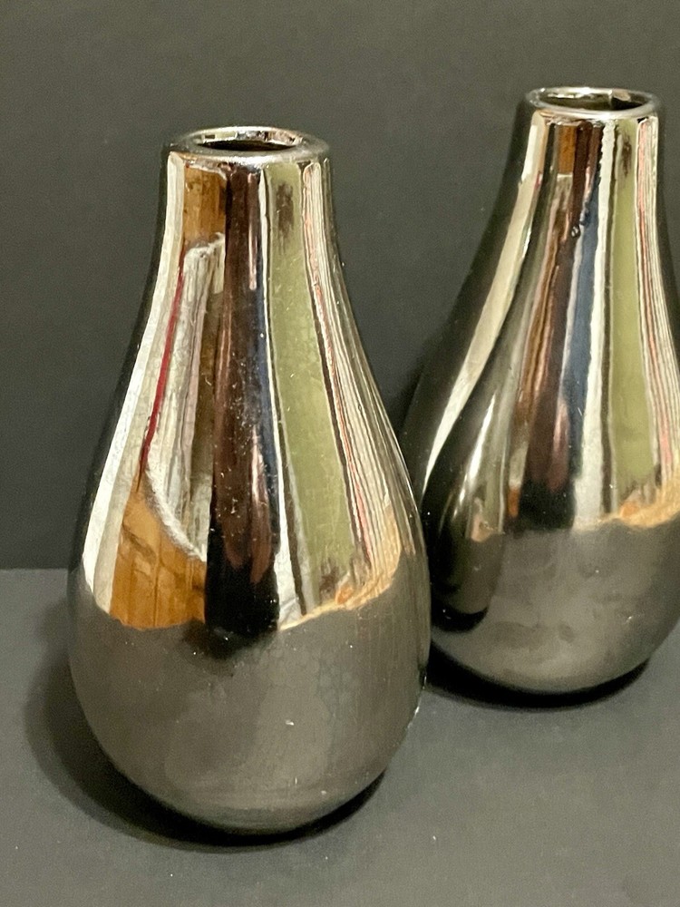 SILVER TEAR DROP SHAPED VASES