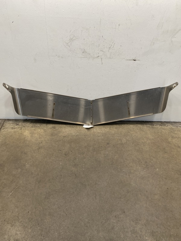 2000 Peterbilt 379 Visor 14734007 (654-10774)