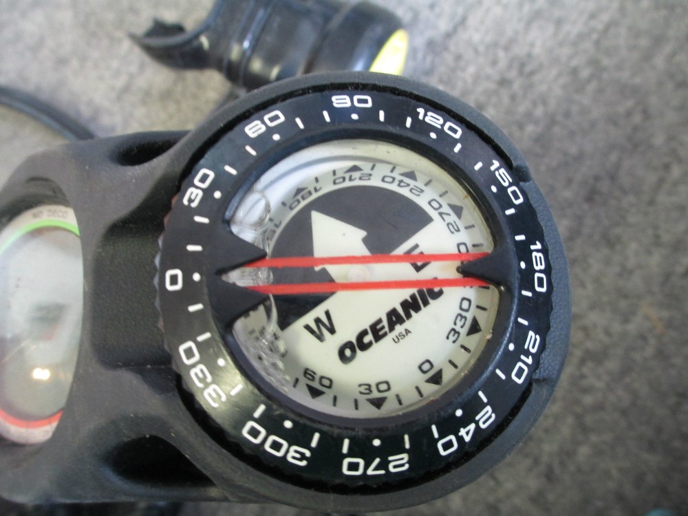 Oceanic Alpha/Delta Octo, 2 Regulators, Gauge, Compass, Glo Dive Computer