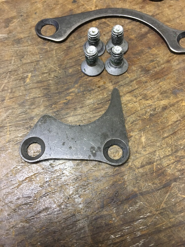2006 Suzuki Gsf650 Bandit Gearbox Retaining Brackets