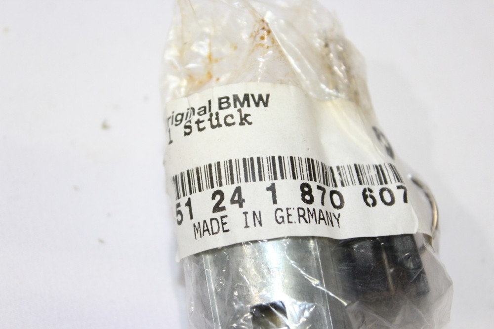 Trunk lid lock with key for BMW 7 series E-23