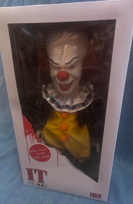 Mezco MDS Mega Scale IT (1990 Version) Pennywise 15" Figure Does Not Work