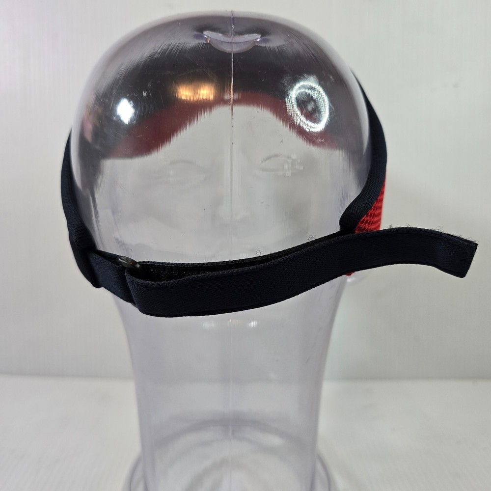 Munsingwear Visor Penguin Embroidered Spell Out Red